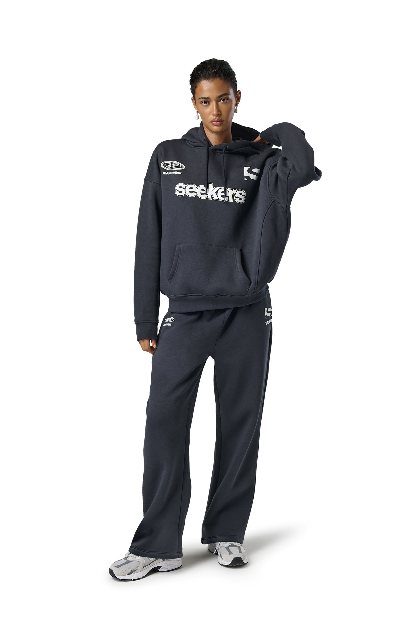 Seekers Motif Hoodie in Skipper