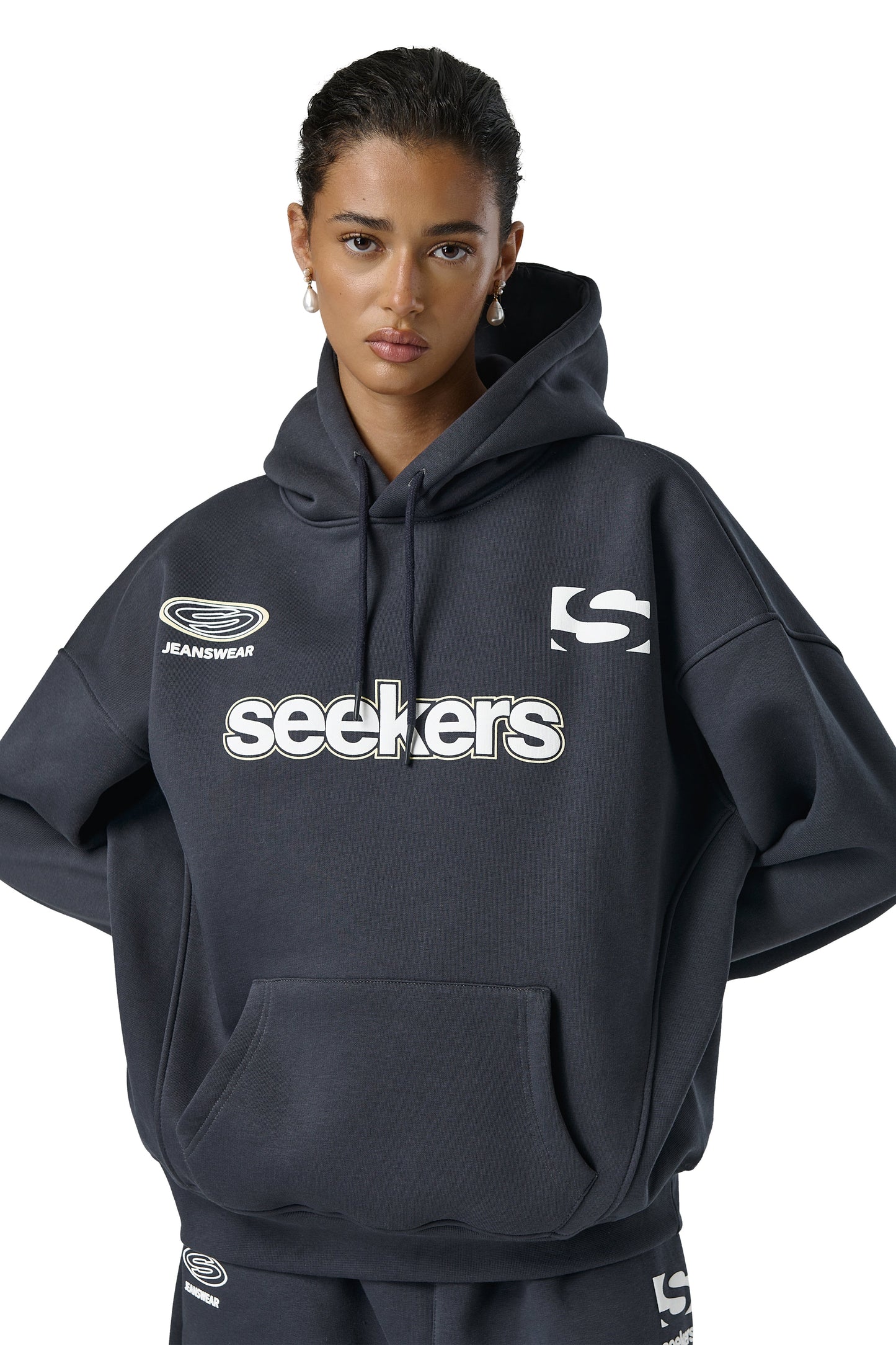 Seekers Motif Hoodie in Skipper